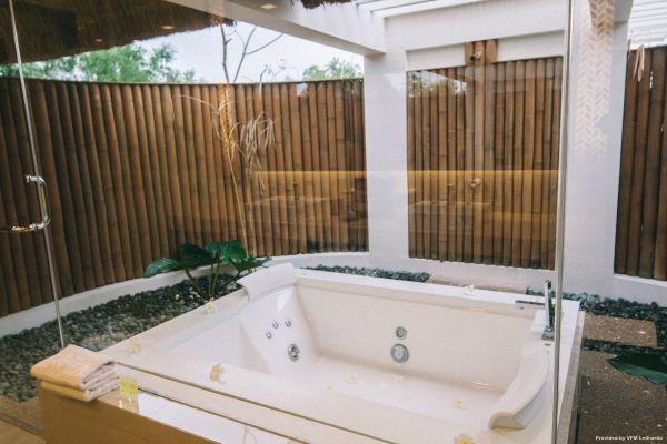 Eskaya Beach Resort and Spa (Panglao)